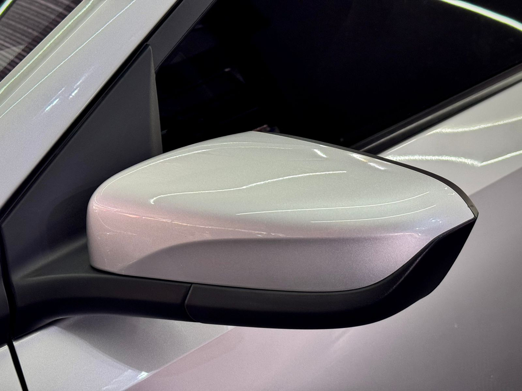 Chevrolet Onix Sedan Prata