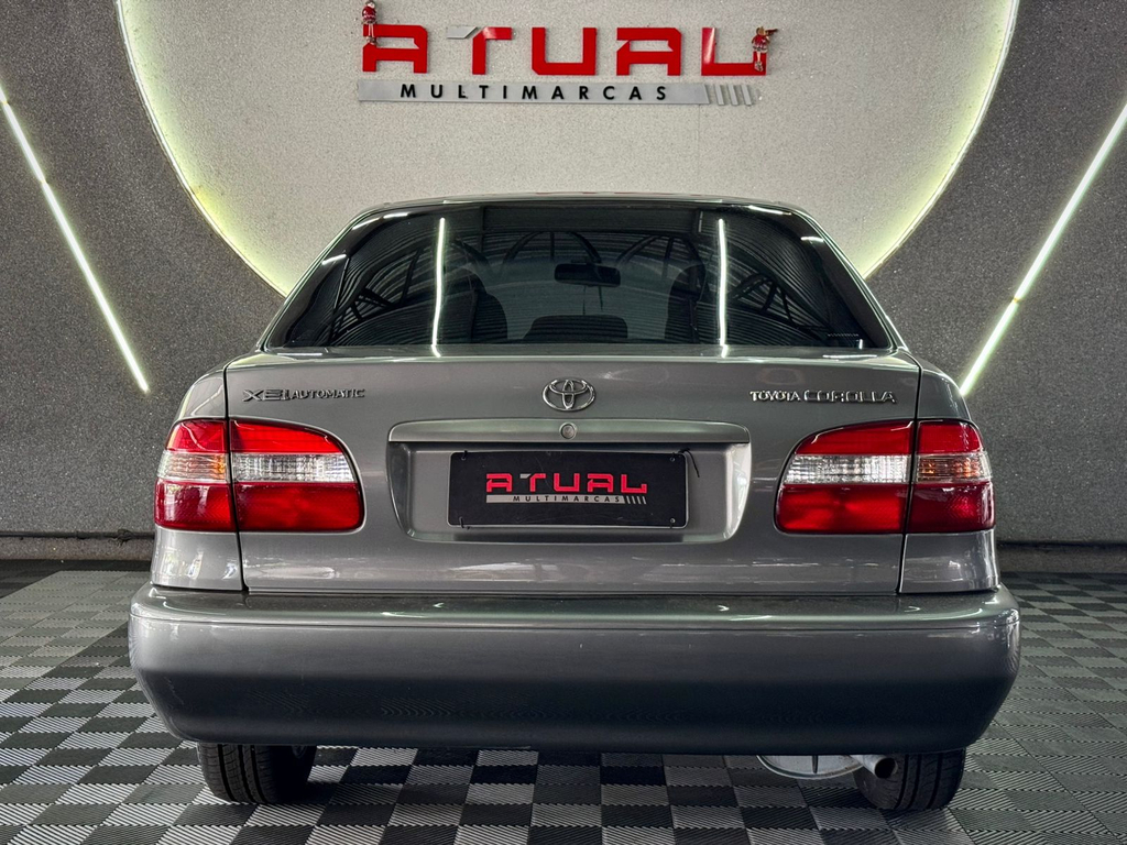 Toyota Corolla Cinza