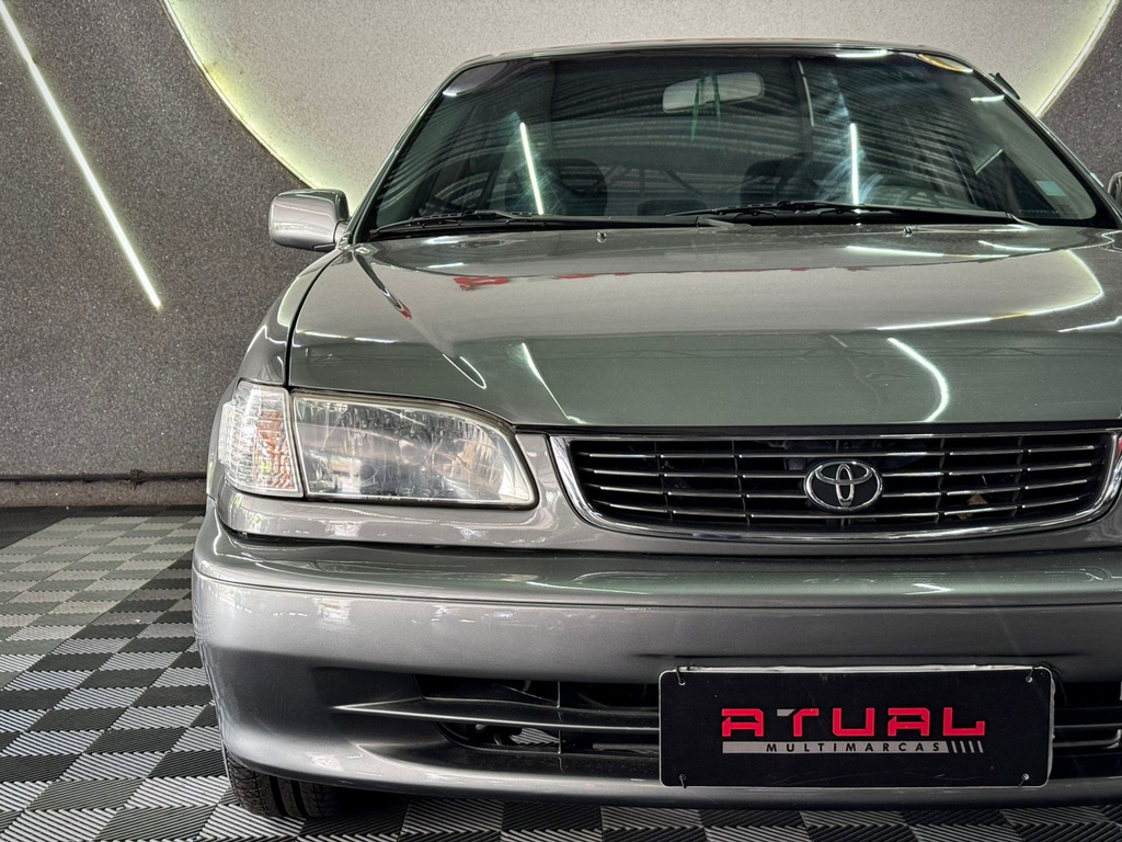 Toyota Corolla Cinza