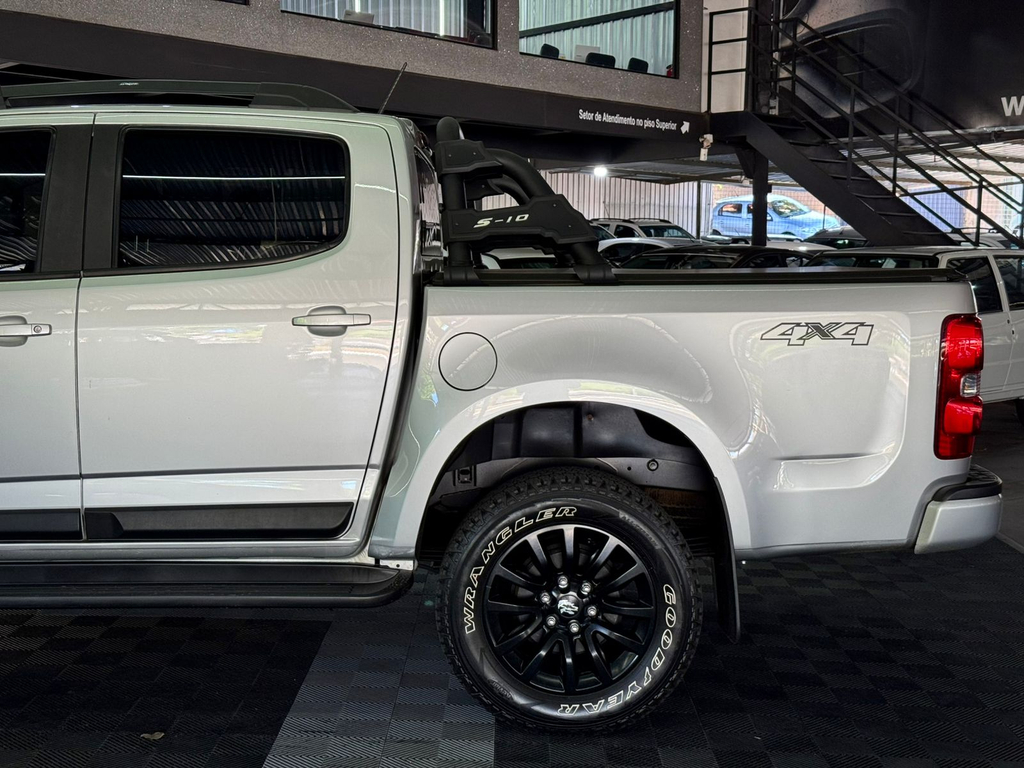 Chevrolet S10 Cabine Dupla Prata