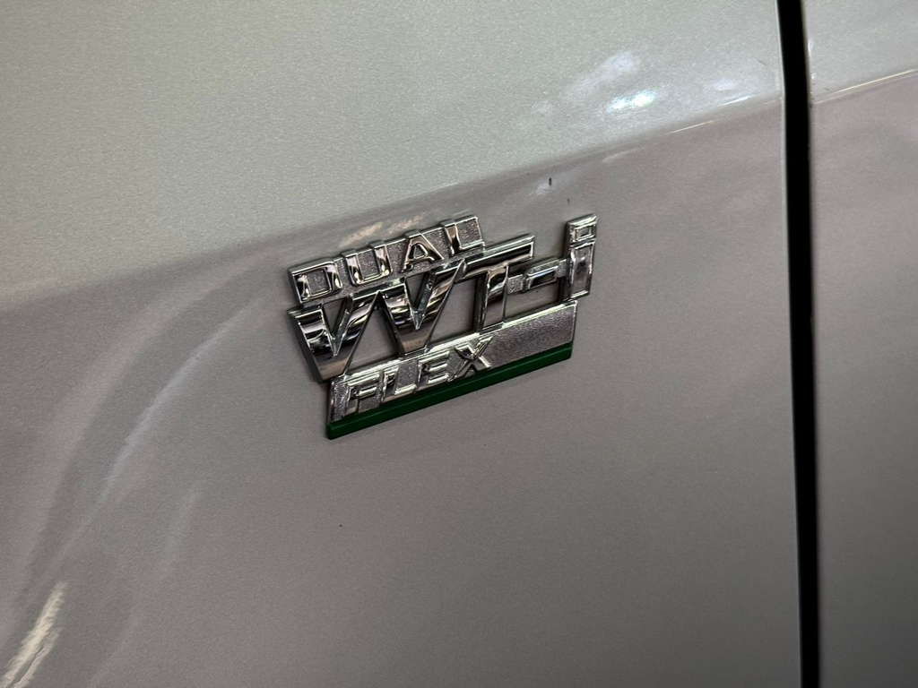 Toyota Corolla Prata