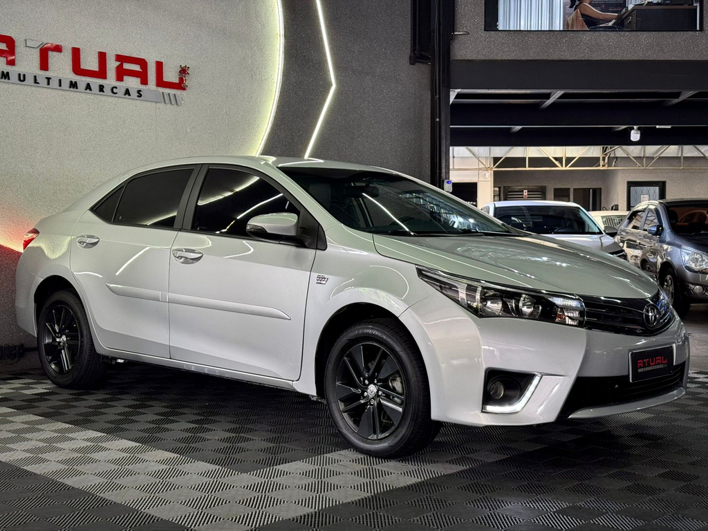 Toyota Corolla Prata