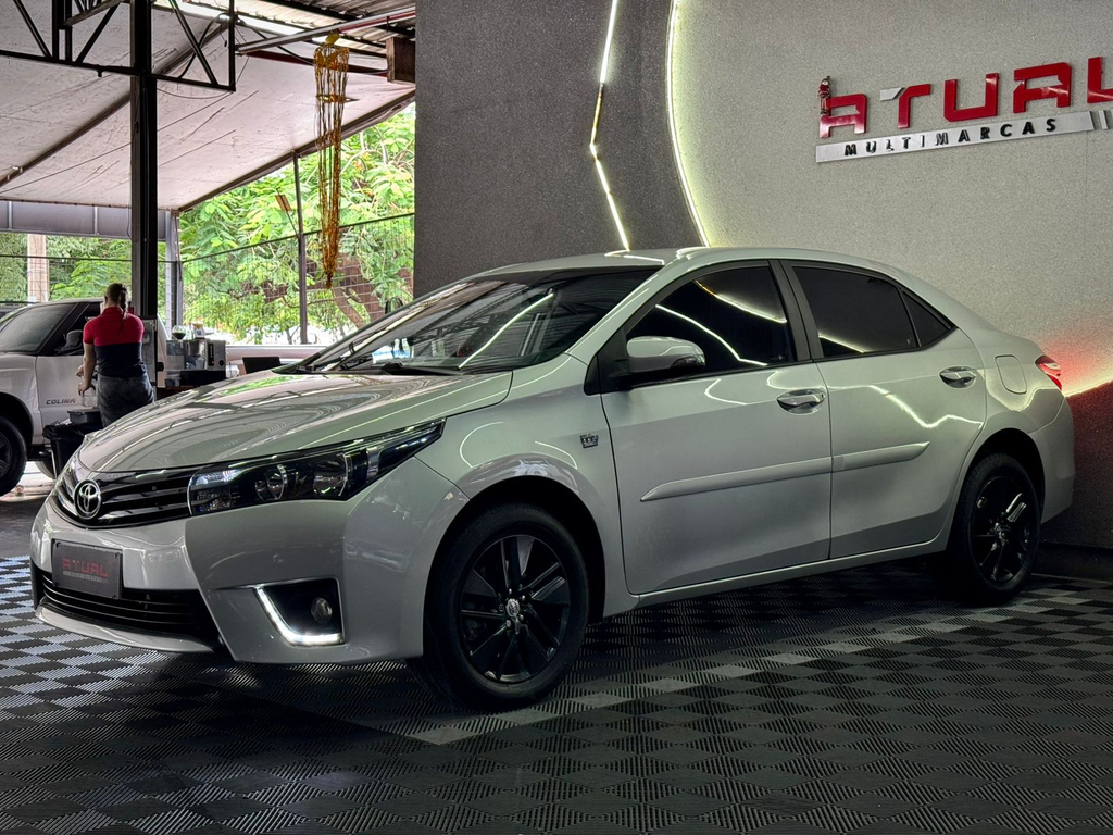 Toyota Corolla Prata