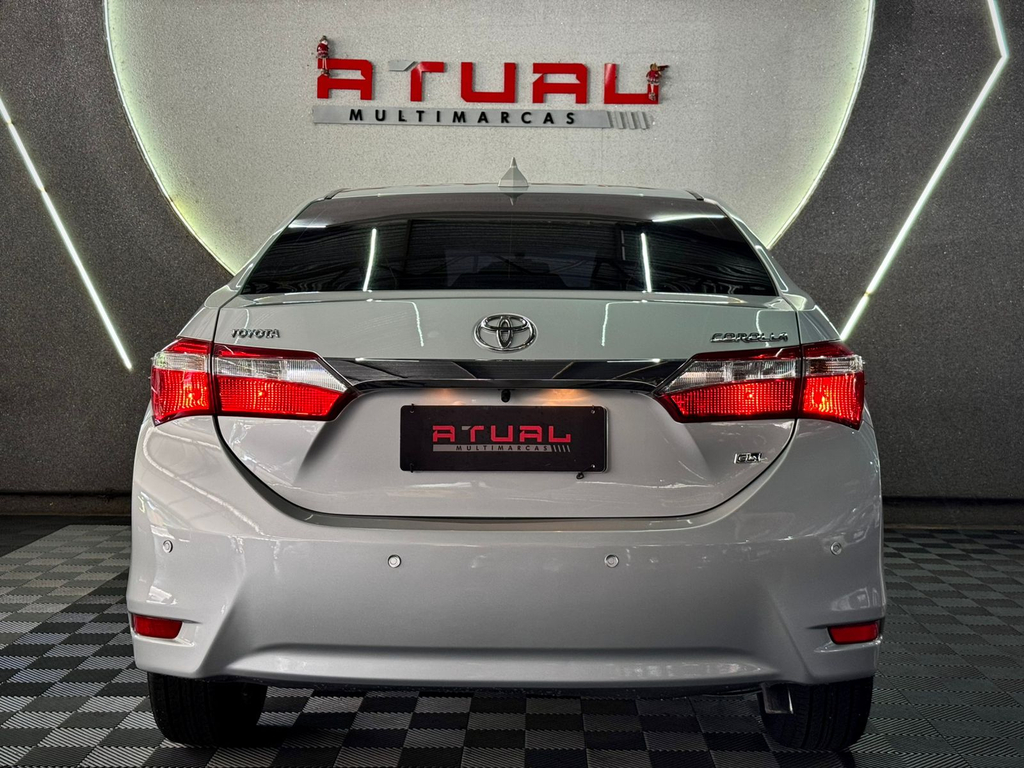 Toyota Corolla Prata