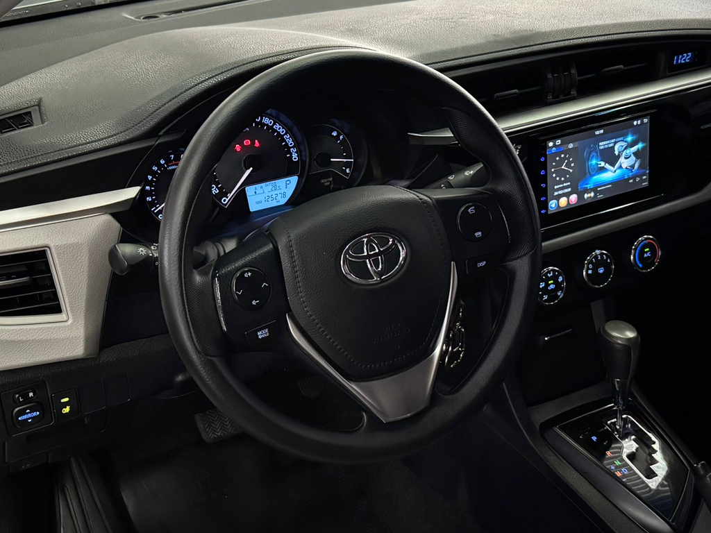 Toyota Corolla Prata