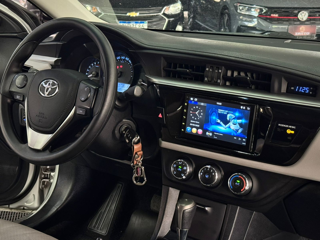 Toyota Corolla Prata