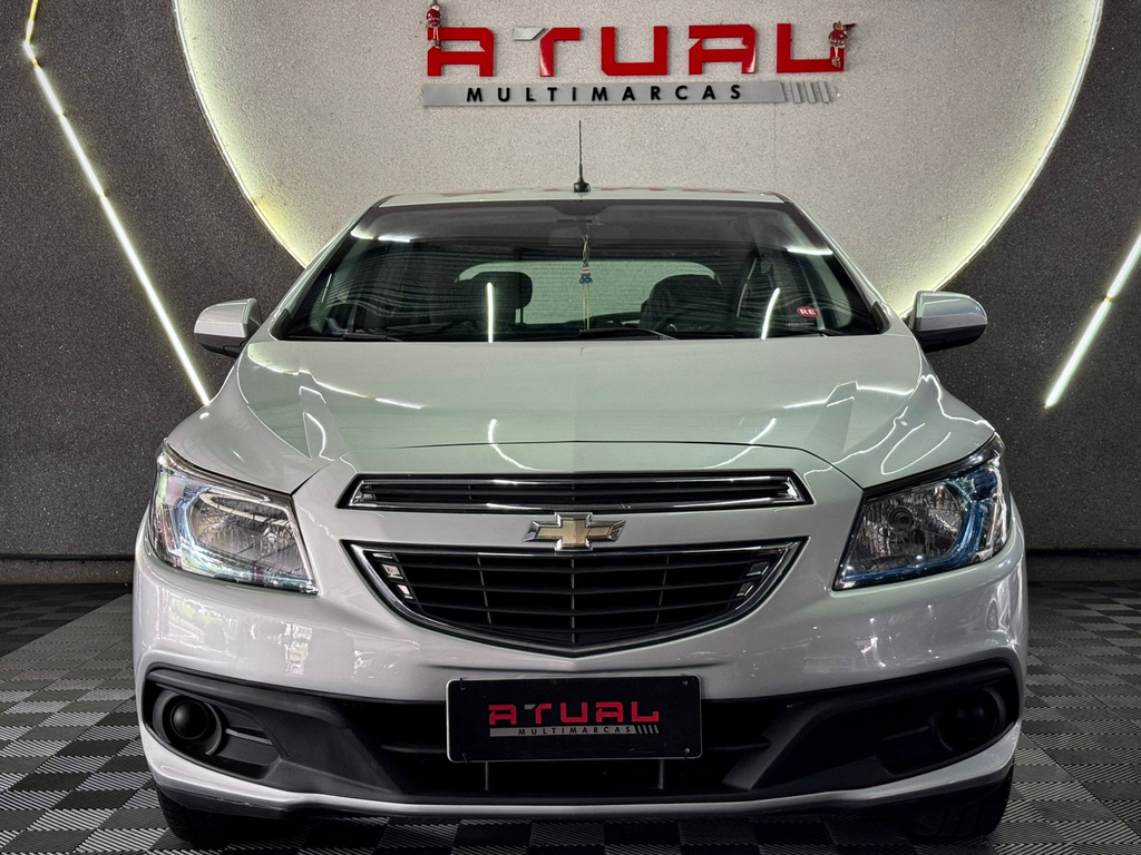 Chevrolet Onix Prata