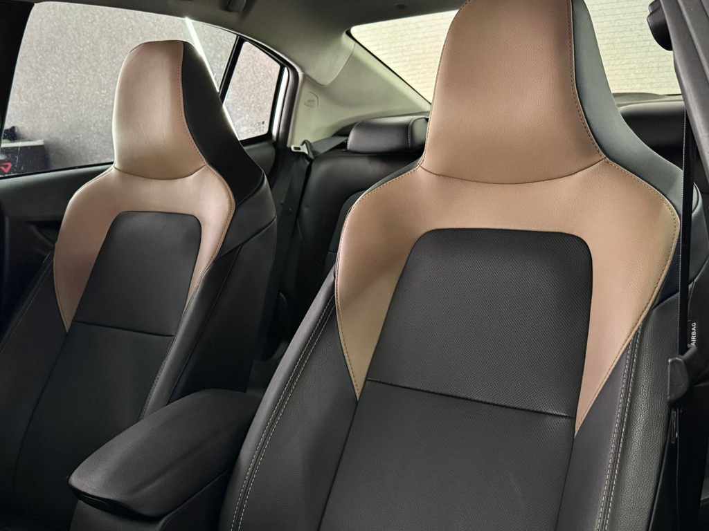 Chevrolet Onix Sedan Prata