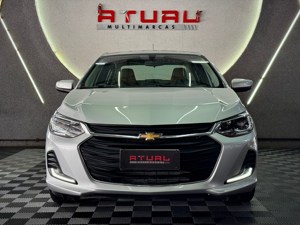 Chevrolet Onix Sedan Prata