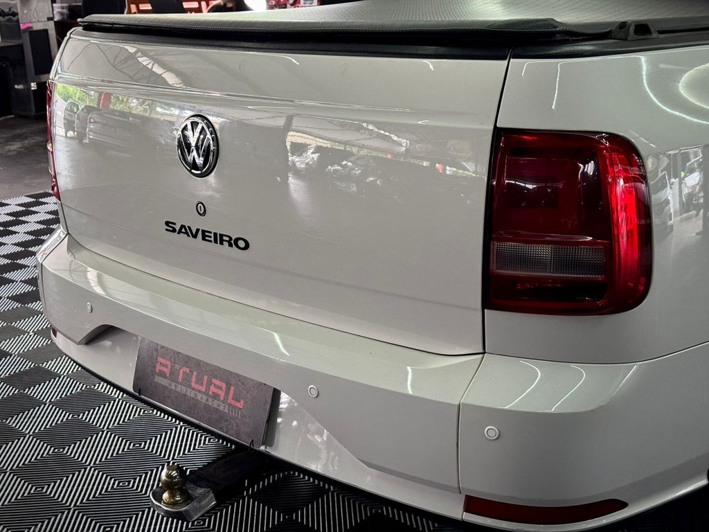 Volkswagen Saveiro Branco
