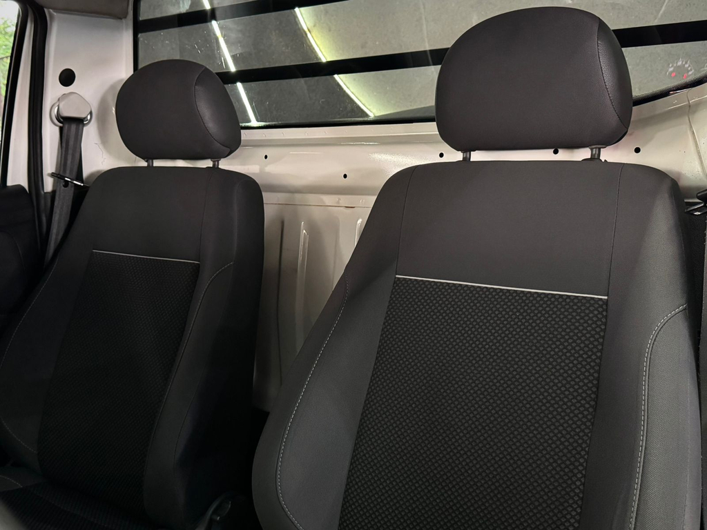 Volkswagen Saveiro Branco