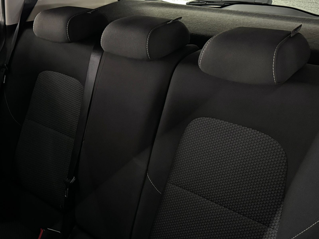 Chevrolet Onix Branco