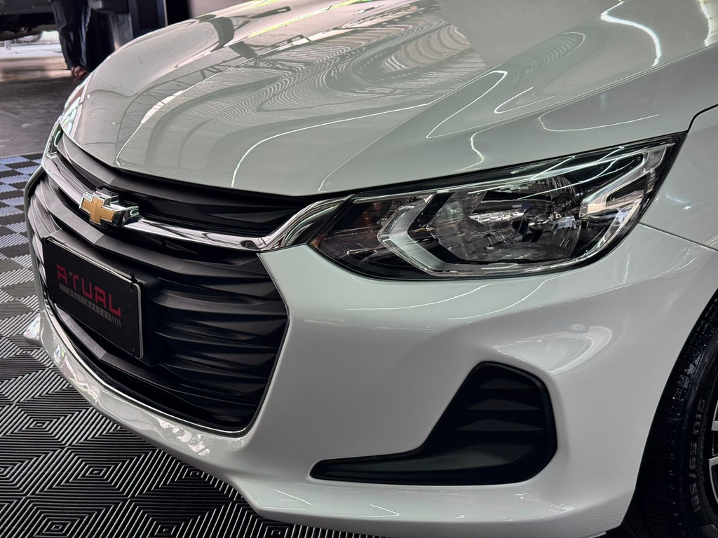 Chevrolet Onix Branco