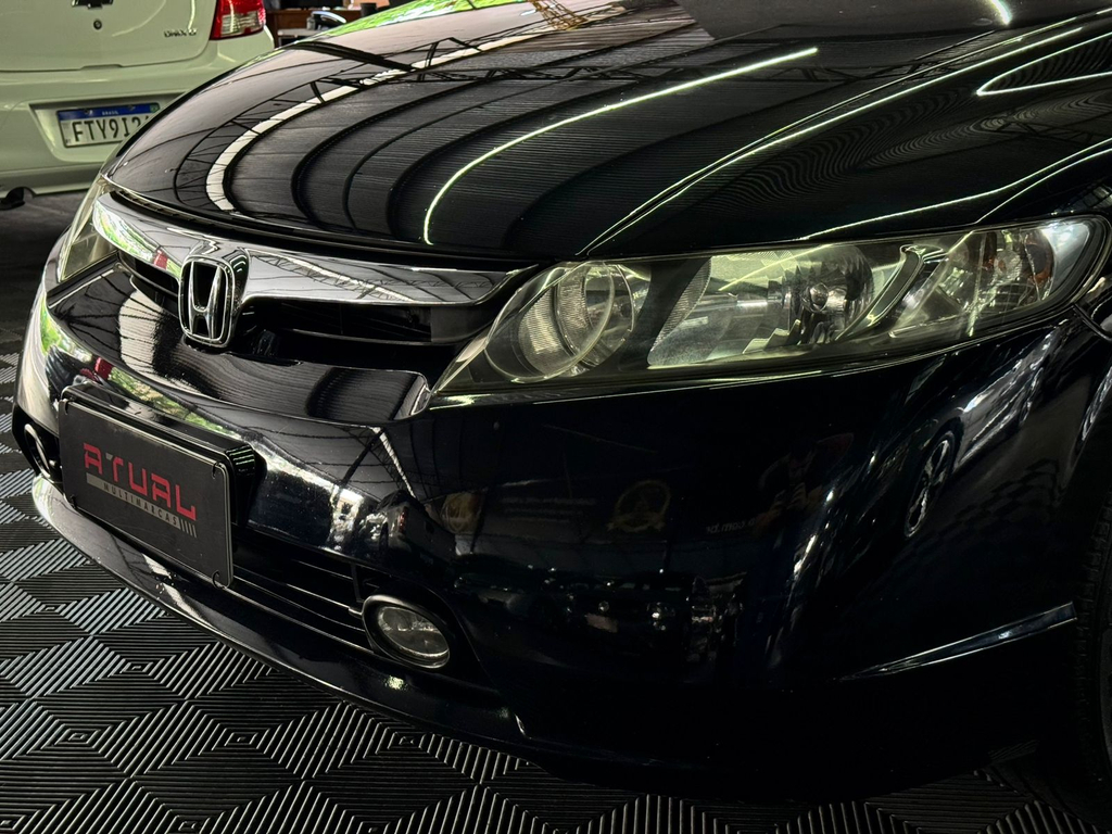 Honda Civic Preto