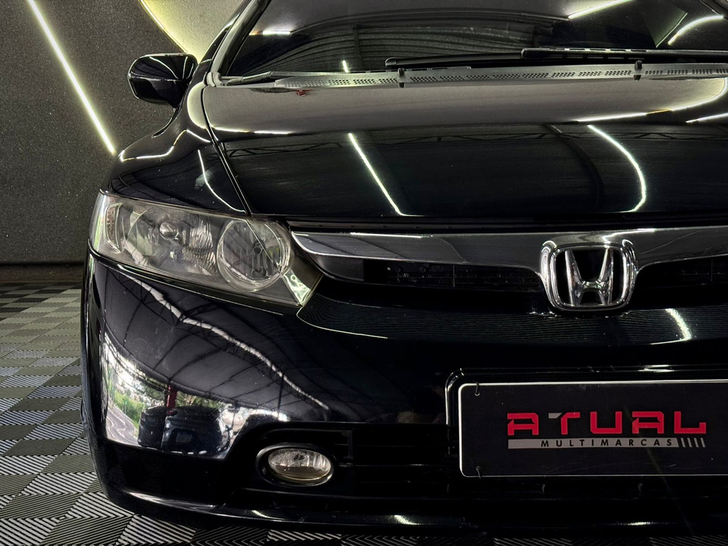Honda Civic Preto