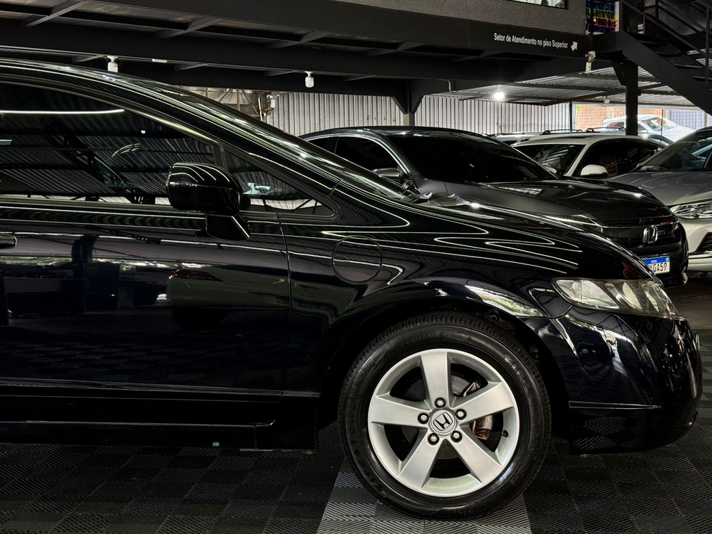 Honda Civic Preto