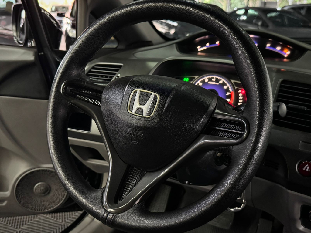 Honda Civic Preto