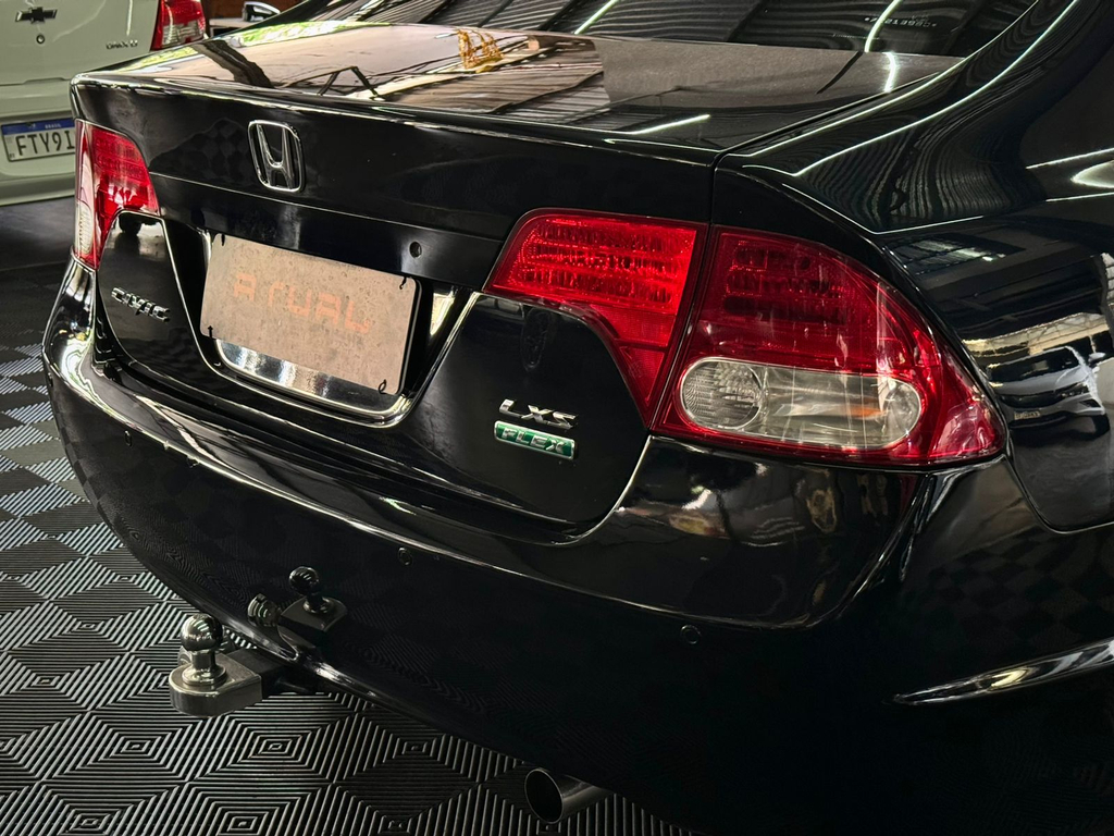 Honda Civic Preto