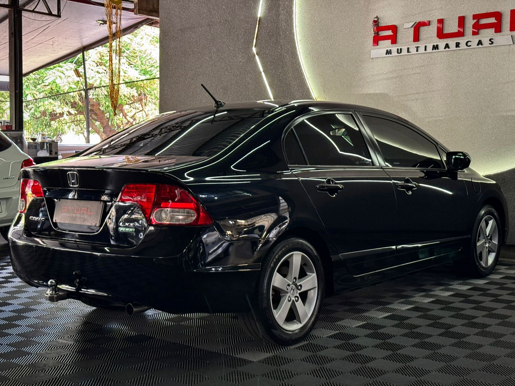 Honda Civic Preto