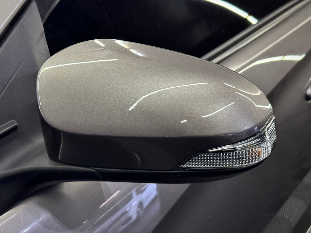 Toyota Yaris Hatch Cinza