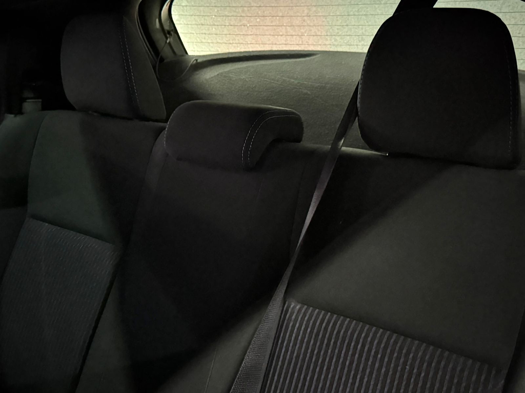 Toyota Yaris Hatch Cinza