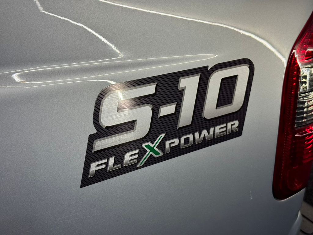 Chevrolet S10 Cabine Dupla Prata