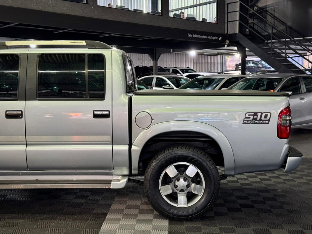 Chevrolet S10 Cabine Dupla Prata