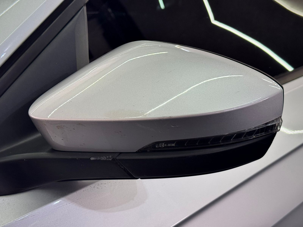 Volkswagen T-Cross Prata