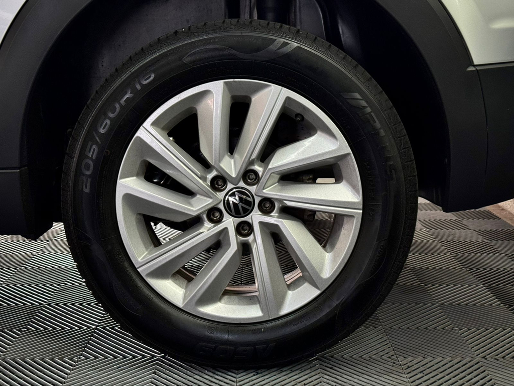 Volkswagen T-Cross Prata