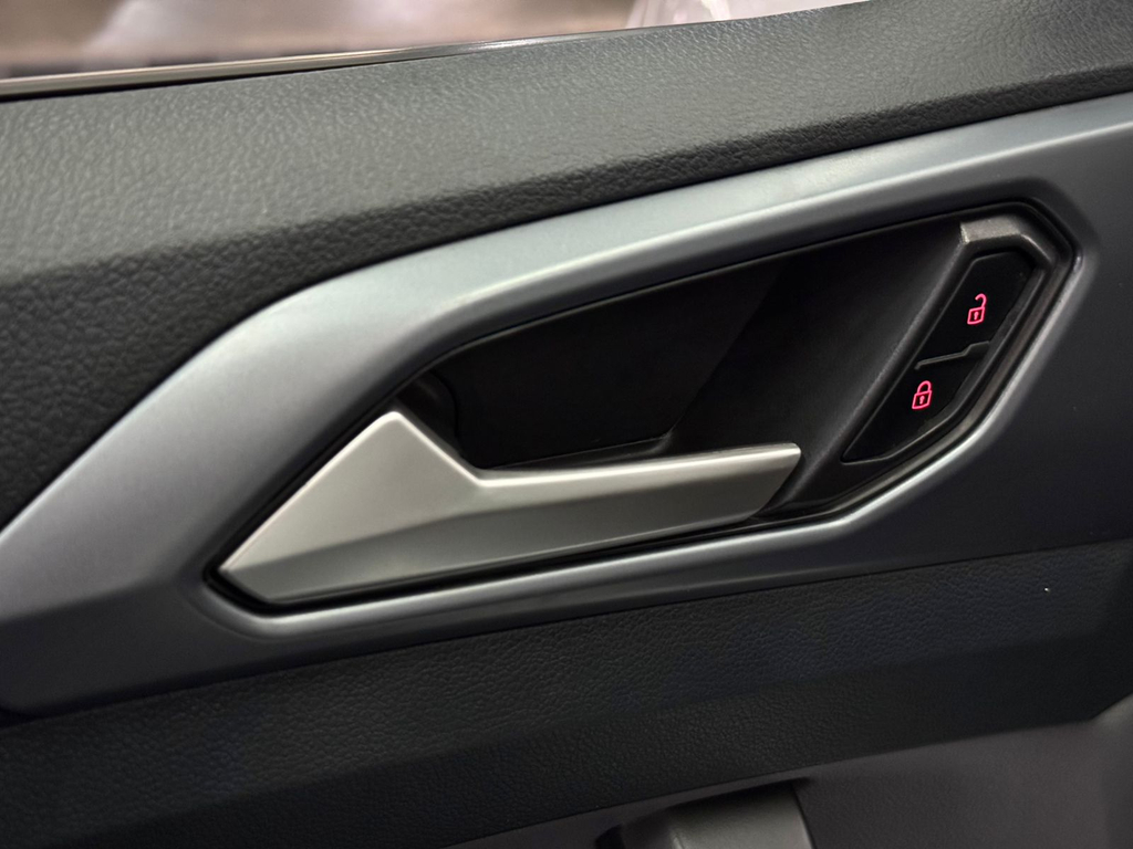 Volkswagen T-Cross Prata