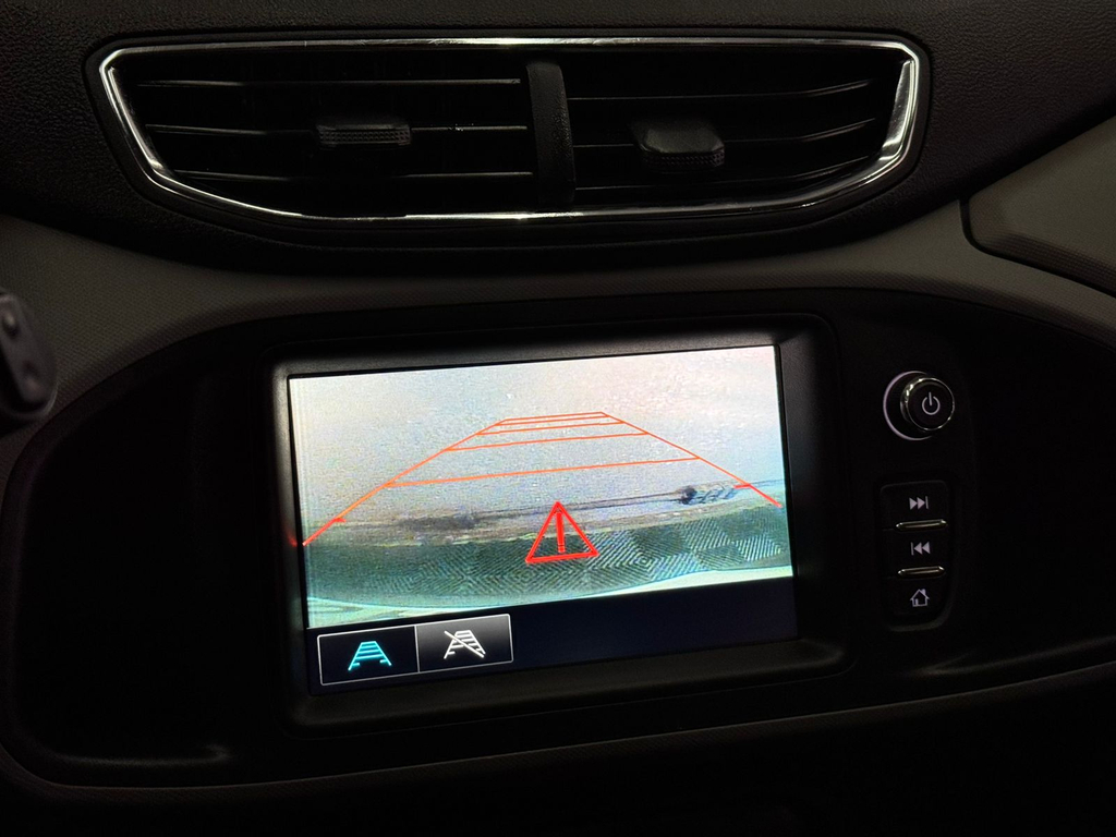 Chevrolet Onix Branco