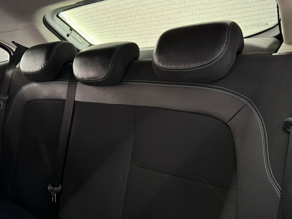 Chevrolet Onix Branco