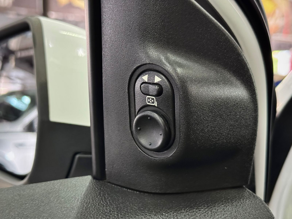 Chevrolet Onix Branco