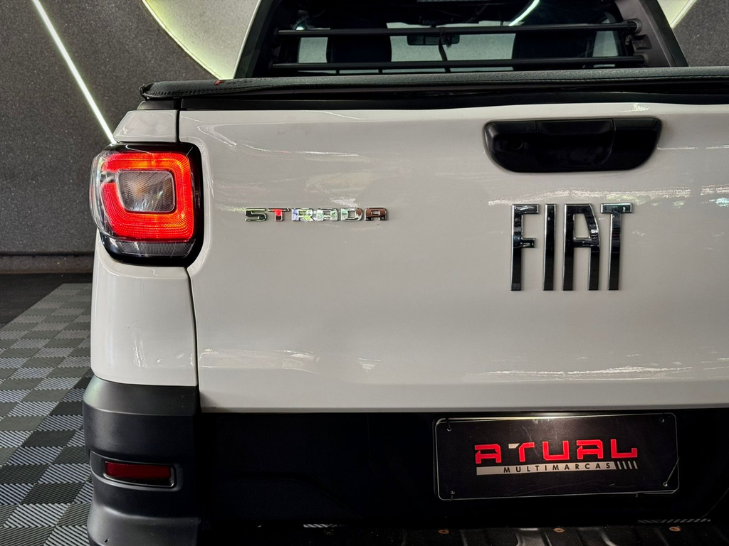 Fiat Strada Branco