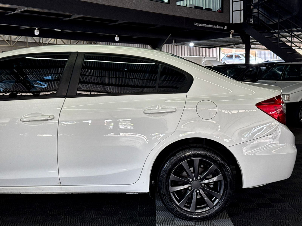 Honda Civic Sedan Branco