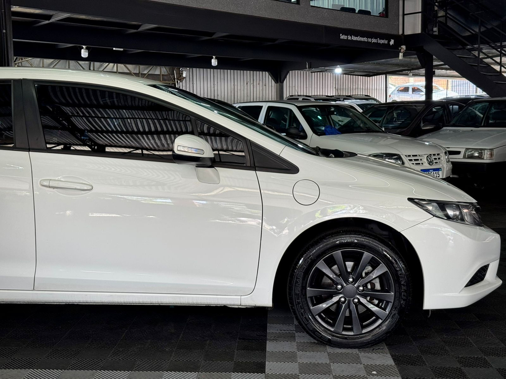Honda Civic Sedan Branco