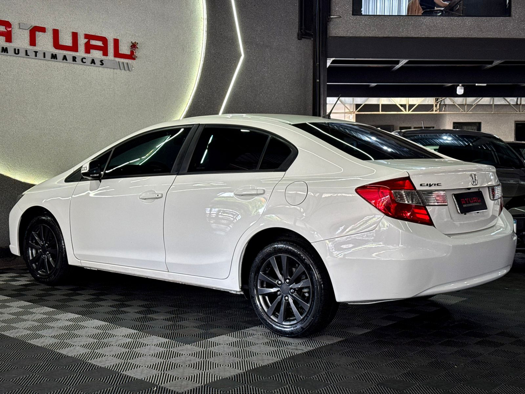 Honda Civic Sedan Branco