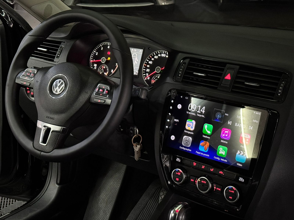 Volkswagen Jetta Preto