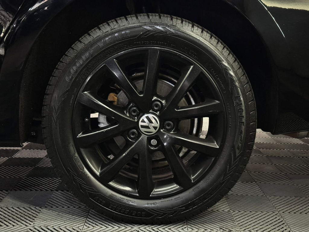 Volkswagen Jetta Preto