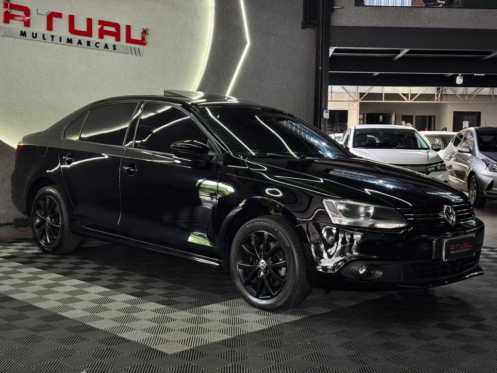 Volkswagen Jetta Preto