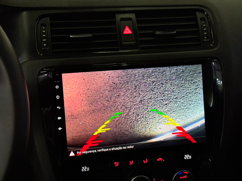 Volkswagen Jetta Preto