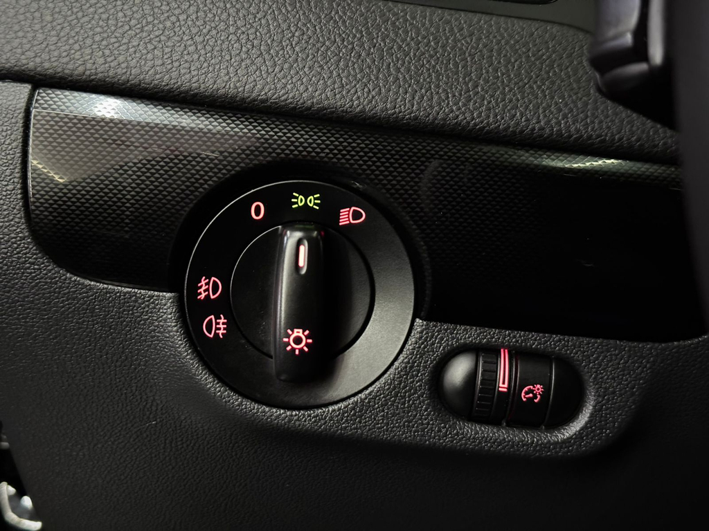 Volkswagen Jetta Preto