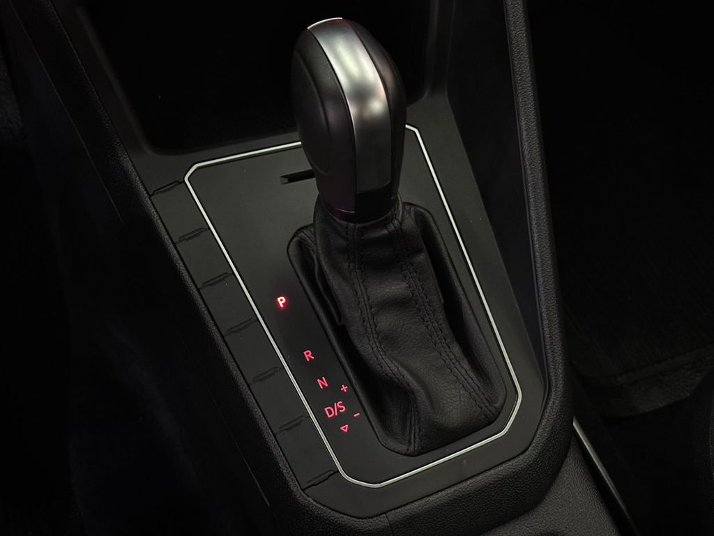 Volkswagen Virtus Prata