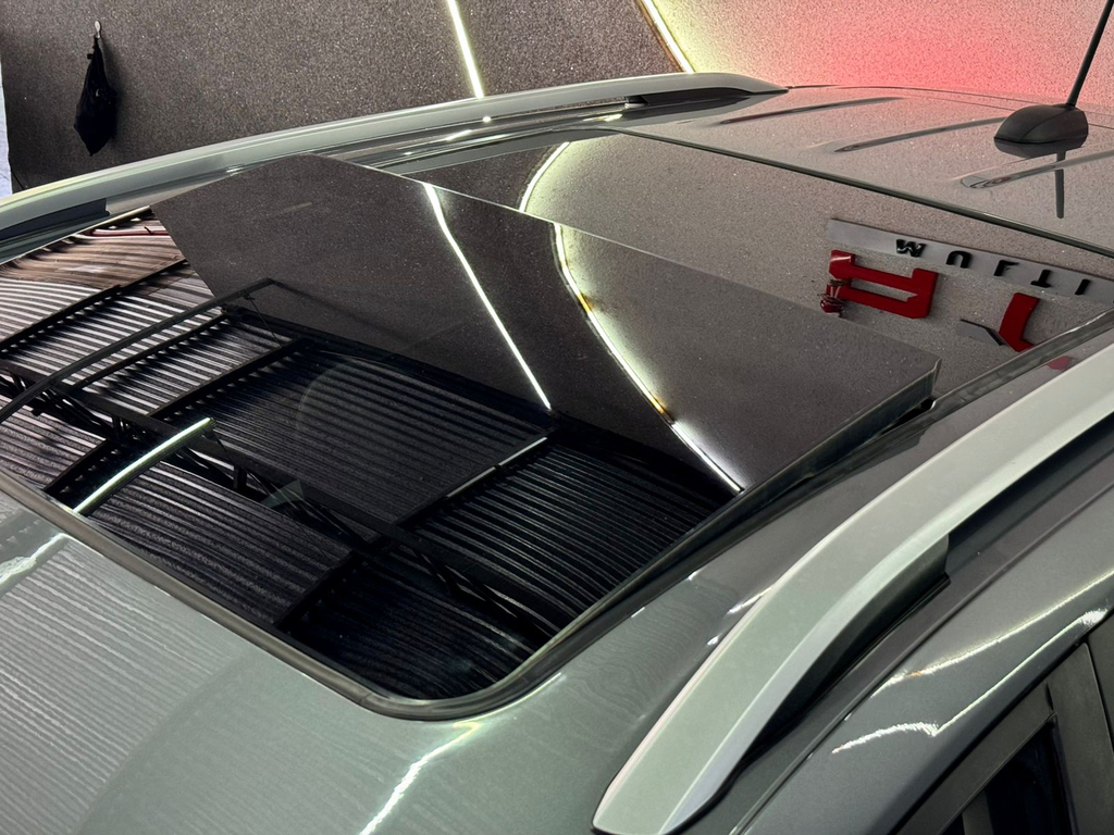 Chevrolet Tracker Cinza