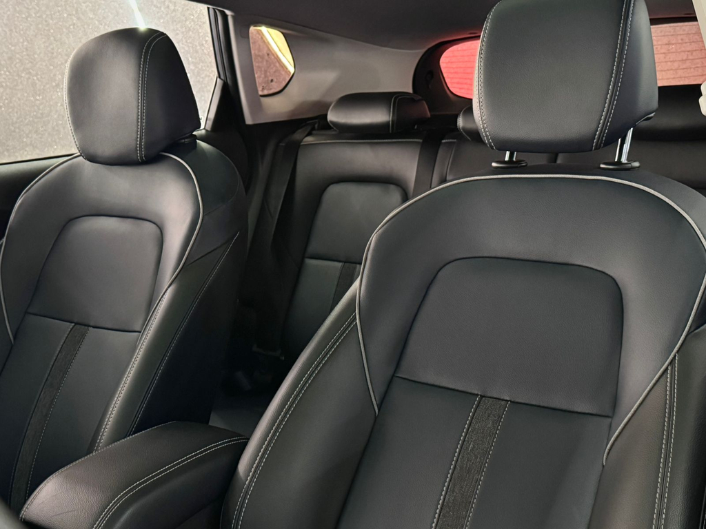 Chevrolet Tracker Cinza