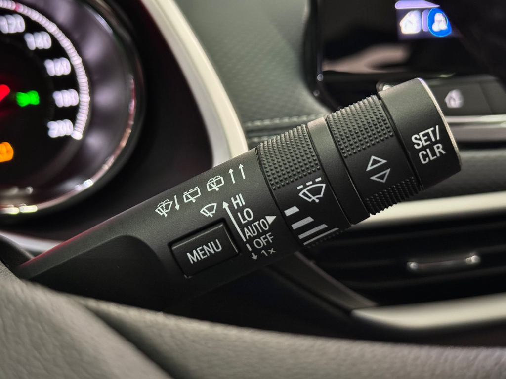 Chevrolet Tracker Cinza