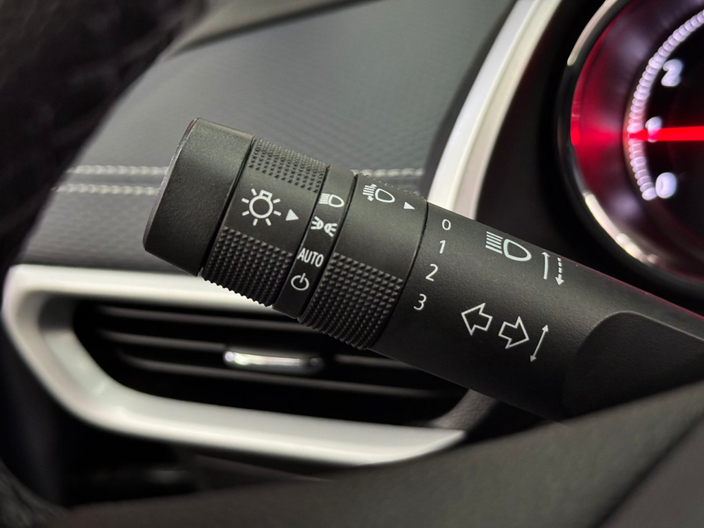 Chevrolet Tracker Cinza