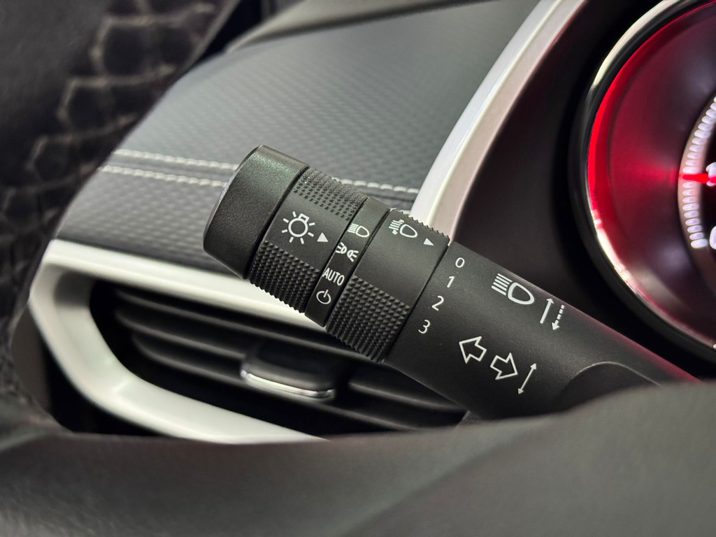 Chevrolet Tracker Preto