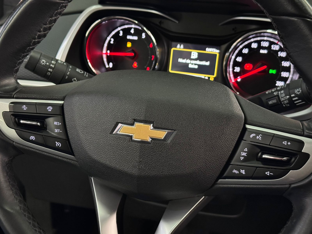 Chevrolet Tracker Preto