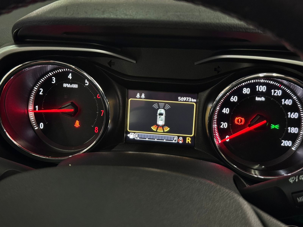 Chevrolet Tracker Preto